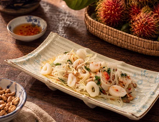 Rambutan Salad with White Seaweed